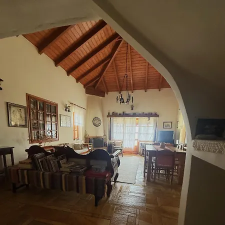 Villa Arcadianis Lakeview At Psari Arkadias Psarion